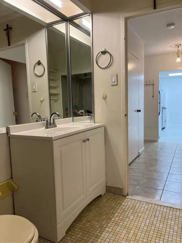 111 Chestnut St #310, Cherry Hill, NJ 08002