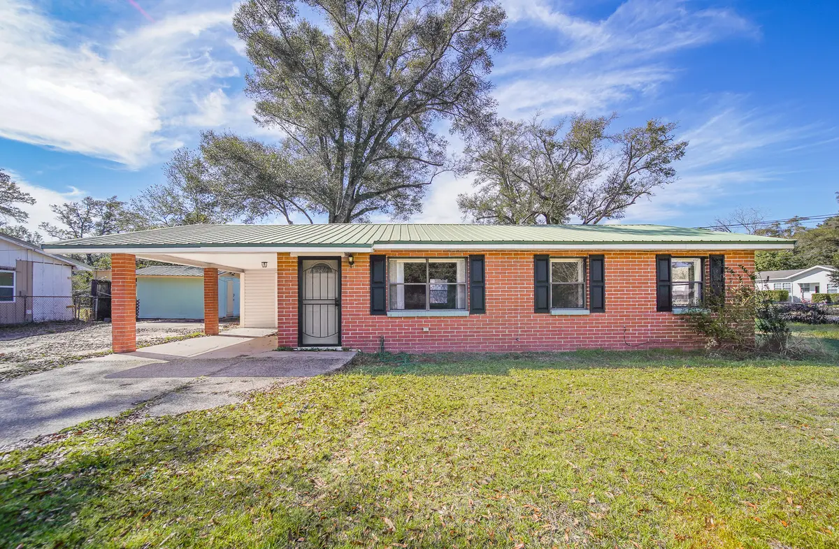 1602 Larry Ave, Pensacola, FL 32505