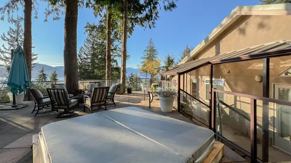 15 Oceanview Rd, Lions Bay, BC V0N
