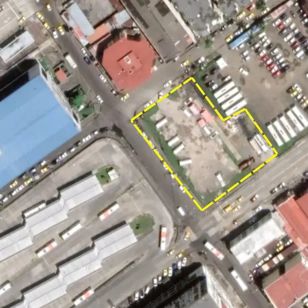 Commercial land in Ave. 5 de Mayo