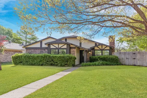 2728 Cancun Ln, Dallas, TX 75287