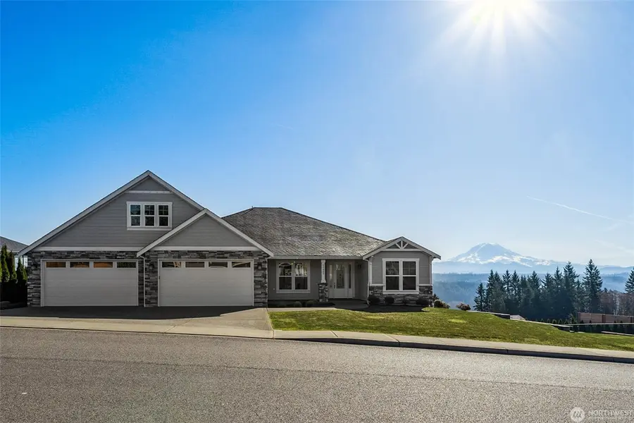 11009 Shawnee Rd E, Puyallup, WA 98374