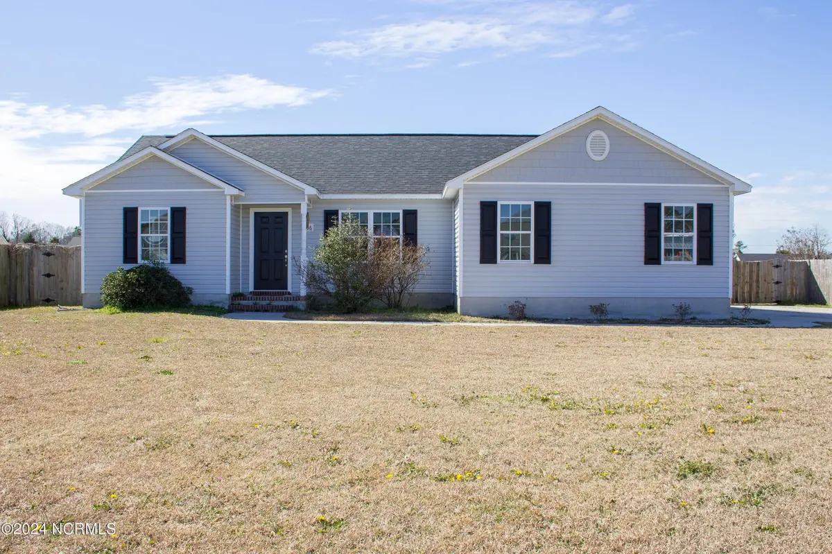 206 Wingspread Ln, Beulaville, NC 28518