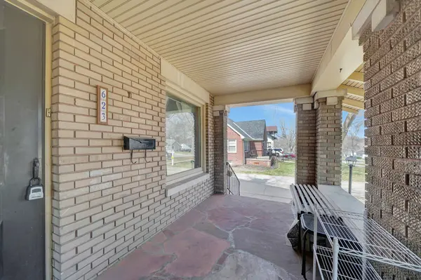 623 N 6th St, Seward, NE 68434