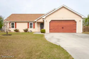 238 Parnell Rd, Hubert, NC 28539
