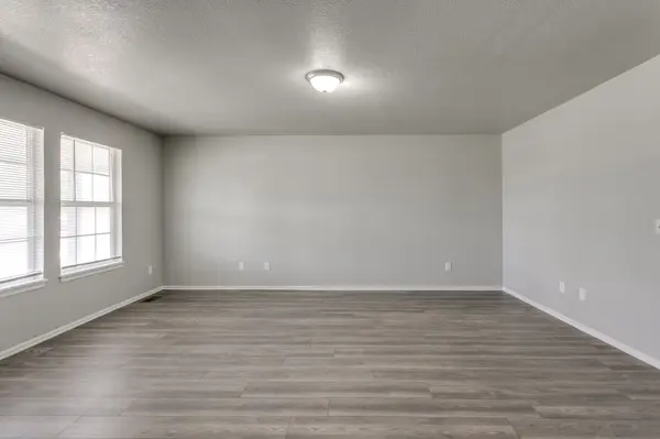 22122 Rickasha Dr, Edmond, OK 73025