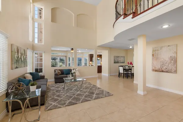 5149 Avenida Playa Cancun, San Diego, CA 92124