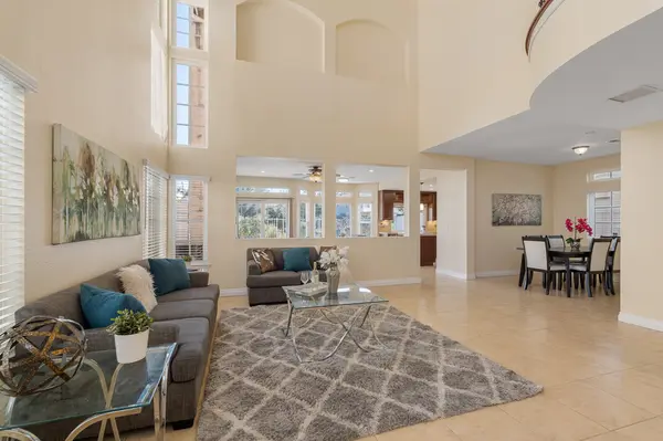 5149 Avenida Playa Cancun, San Diego, CA 92124