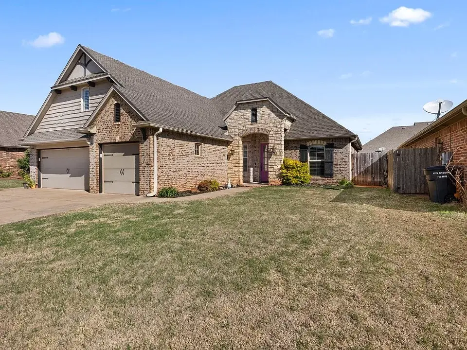 2509 SE 13th St, Moore, OK 73160
