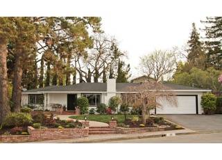 25 La Loma Dr, Menlo Park, CA 94025