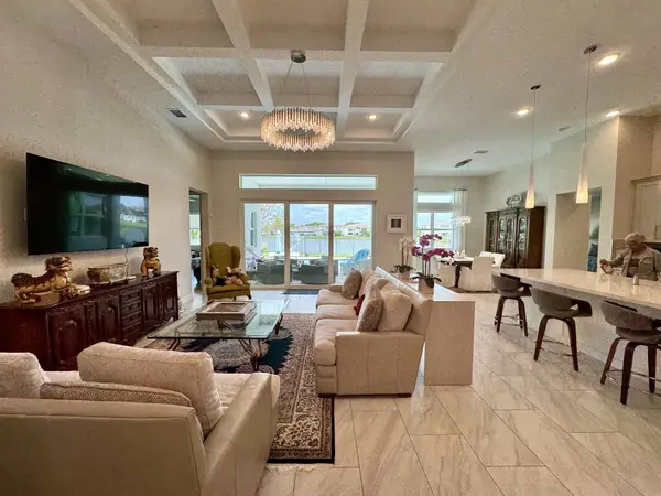 6402 Esprit Way, Boynton Beach, FL 33437