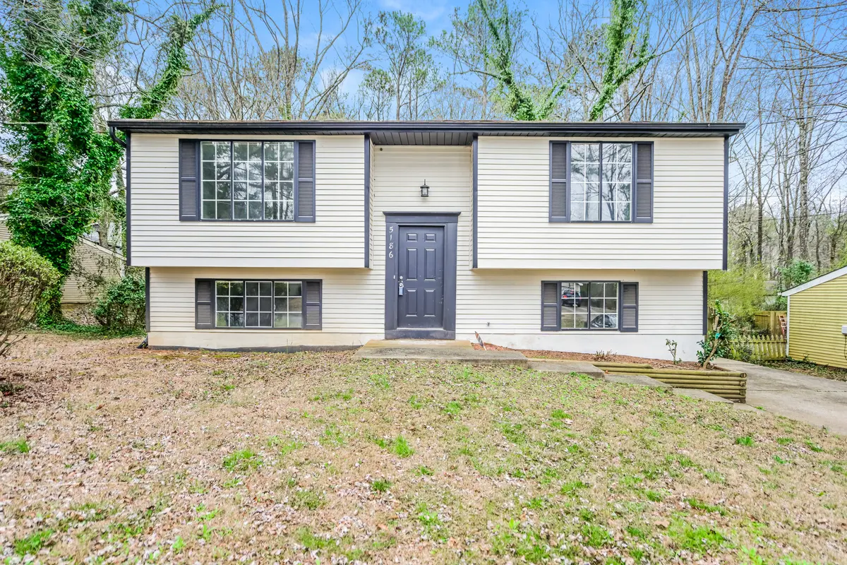 5186 Olivia Trl, Stone Mountain, GA 30088
