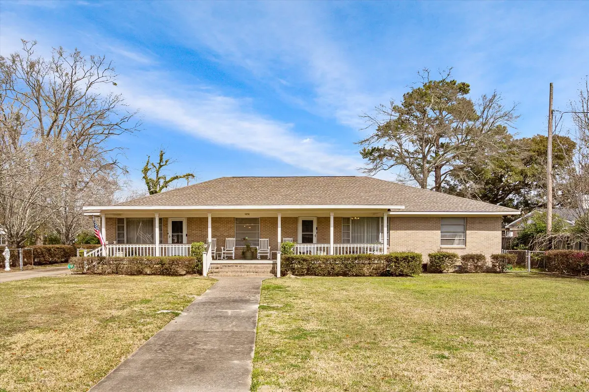 1858 Lewis Ave, Mobile, AL 36605