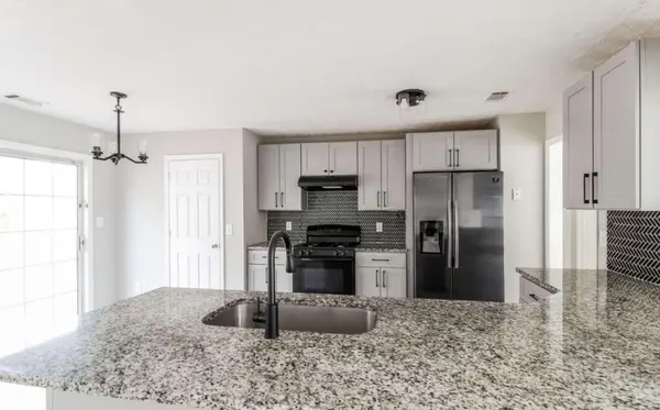 189 Due West Dr, Stockbridge, GA 30281