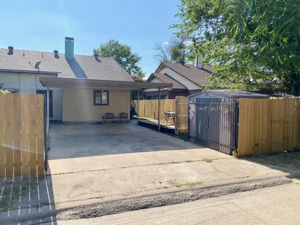 2926 Roxboro Rd, Euless, TX 76039
