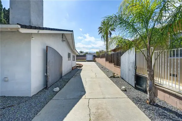 946 W Kendall Street, Corona, CA 92882