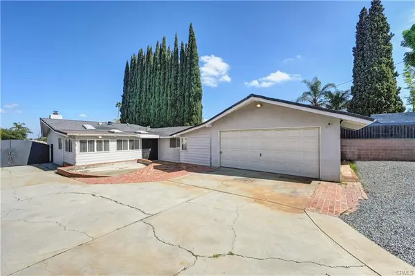 946 W Kendall Street, Corona, CA 92882