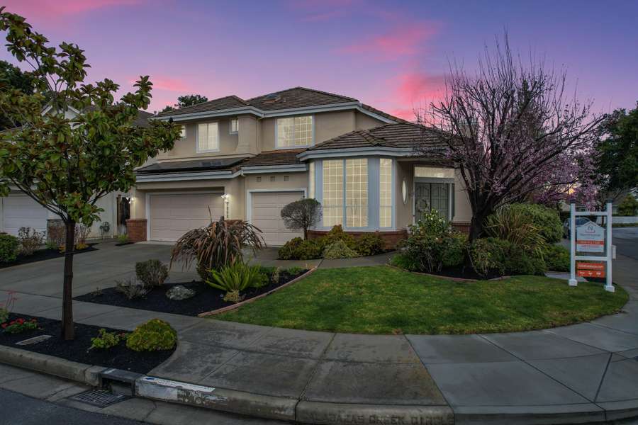 7008 Calabazas Creek Cir, San Jose, CA 95129