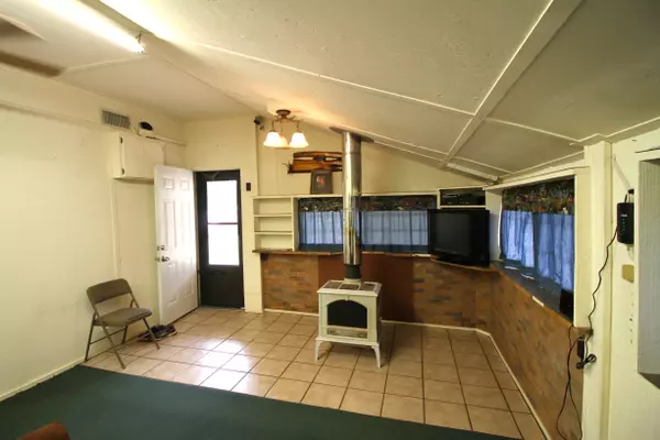 Emerson, AR 71740,302 Columbia Road 220