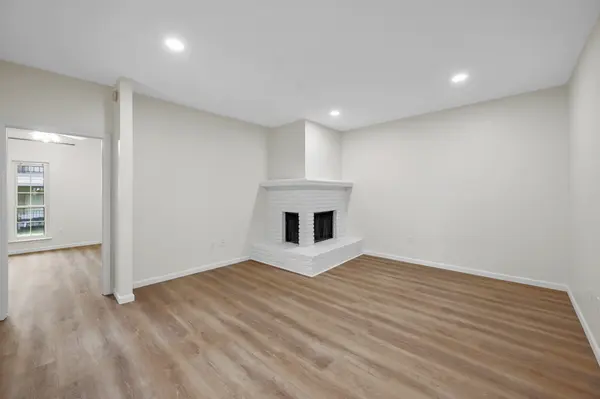 2835 Keller Springs Rd #707, Carrollton, TX 75006