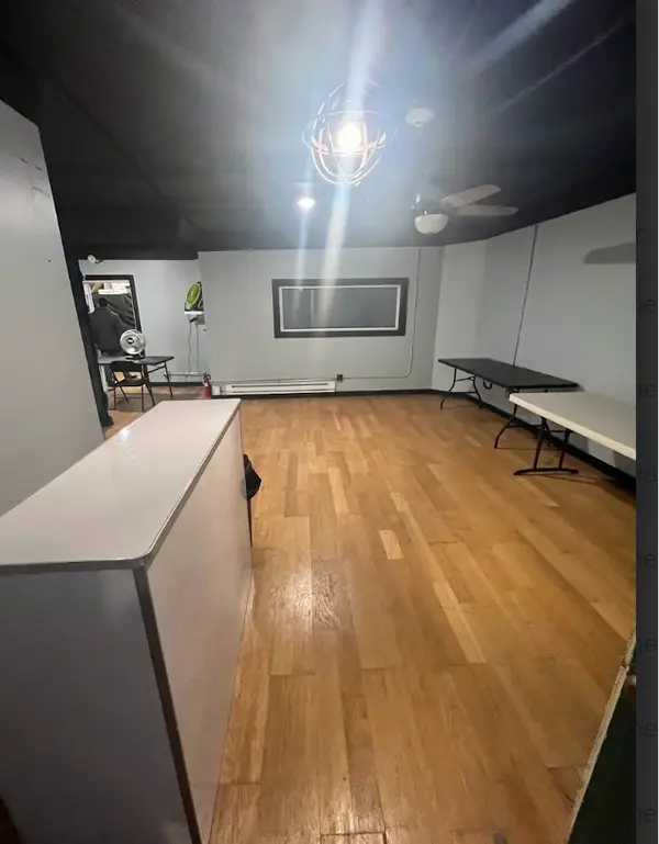 27 E Park Blvd, Villa Park, IL 60181