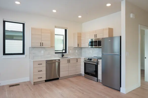 2352 Vaquero Pkwy #206, Bozeman, MT 59718