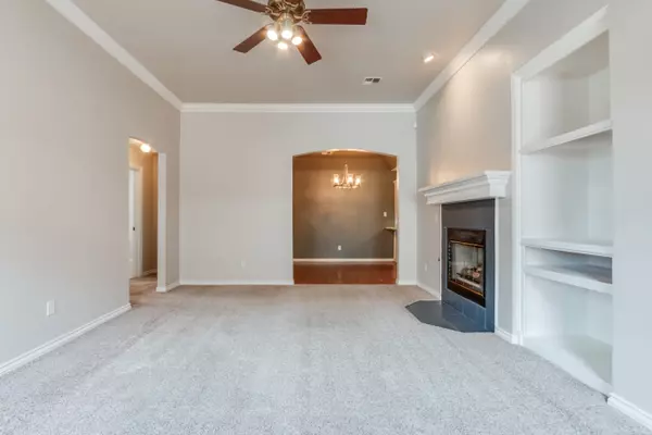 Yukon, OK 73099,403 Glen Dr