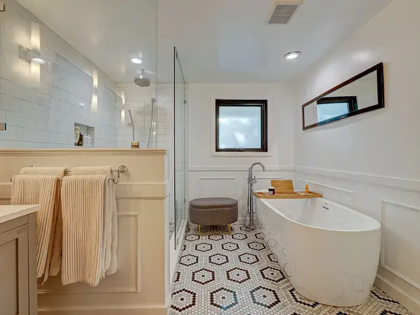 94 San Saba St, Austin, TX 78702