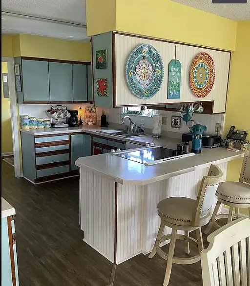 828 Tarpon Dr, Fort Walton Beach, FL 32548