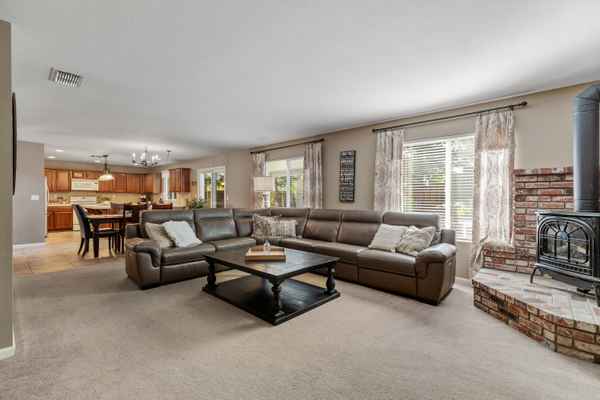4187 Crazy Horse Rd, Cameron Park, CA 95682