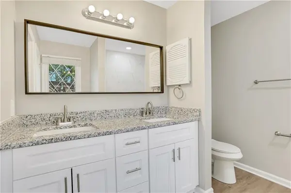 120 Hunters Cv, Roswell, GA 30076