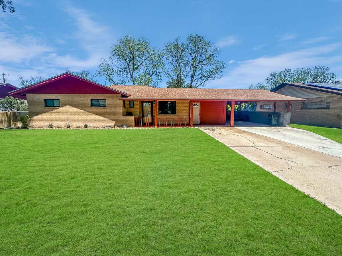 1408 Bryan Cir, Carlsbad, NM 88220