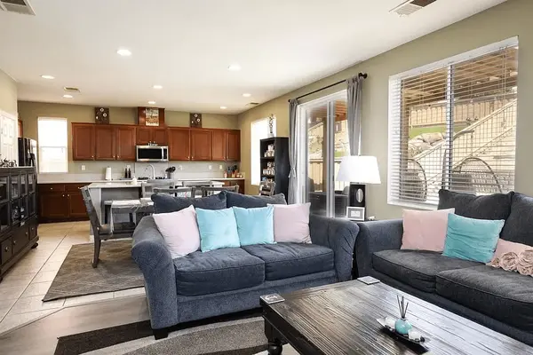 5017 Crescent Bay Dr, San Diego, CA 92154