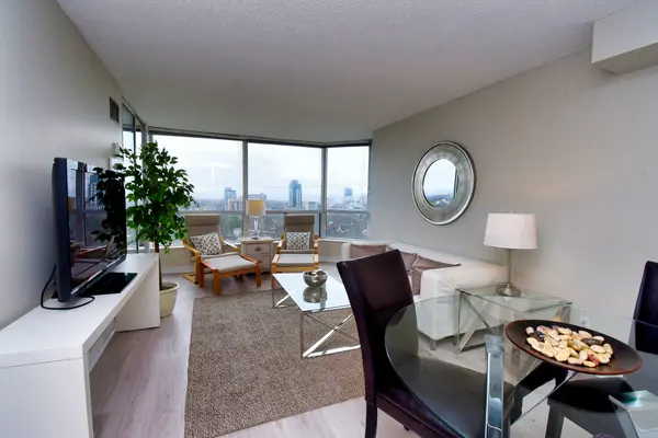1276 Maple Crossing Blvd #1508, Burlington, ON L7S 2J9