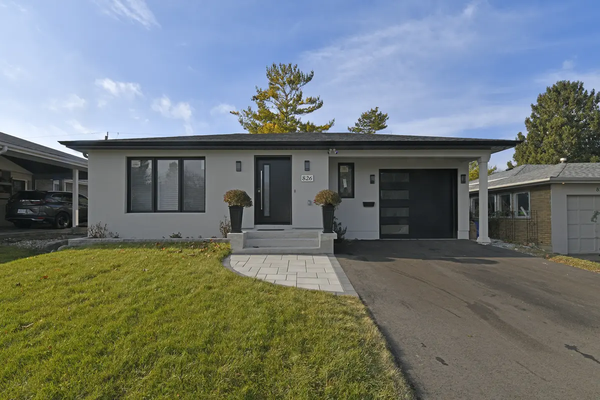 826 Krosno Blvd, Pickering, ON L1W 1G9