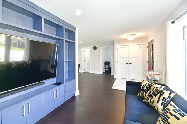 826 Krosno Blvd, Pickering, ON L1W 1G9