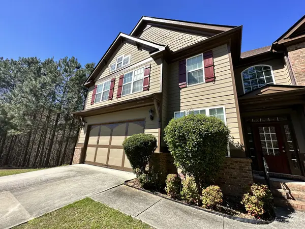 460 Chandler Bluff Ct SE, Grayson, GA 30017