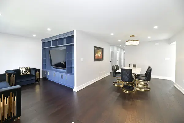 826 Krosno Blvd, Pickering, ON L1W 1G9