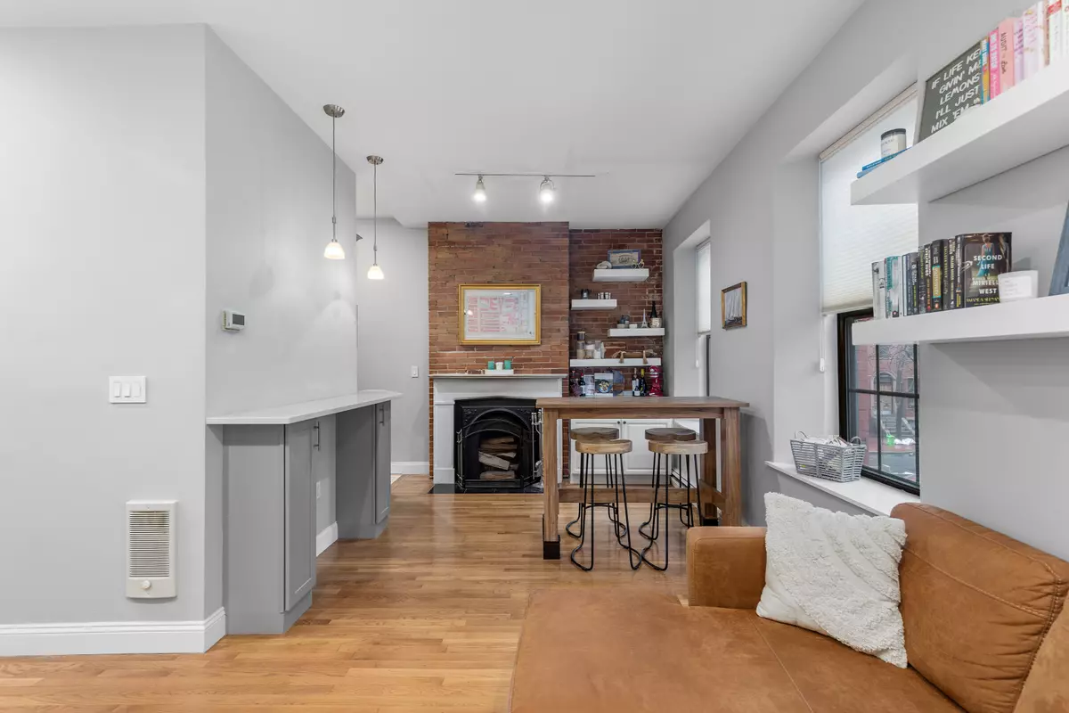 Boston, MA 02118,464 Shawmut Ave #2