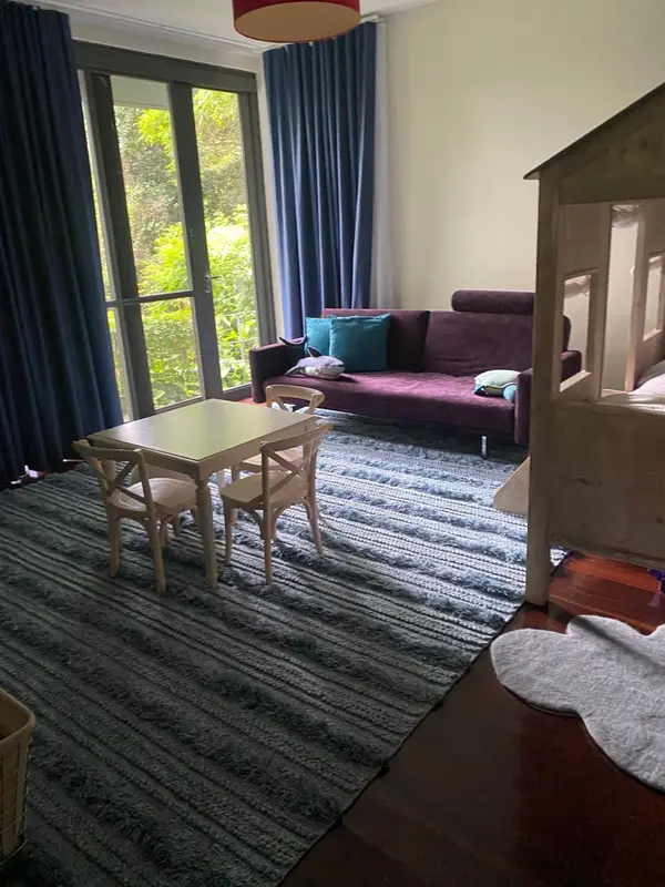 Villa Real, Santa Ana,