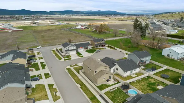 20108 E 1st Ave, Greenacres, WA 99016-5291