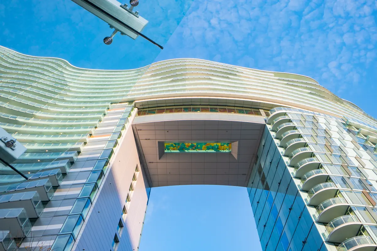 89 Nelson St, Vancouver, BC V6Z 0E7