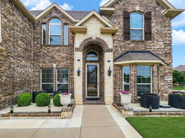 4007 Mescalero Ct, Mansfield, TX 76063-1956