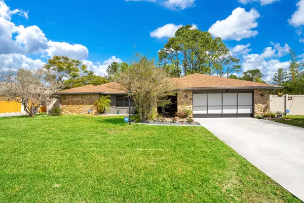 20 Foster Ln, Palm Coast, FL 32137-8435