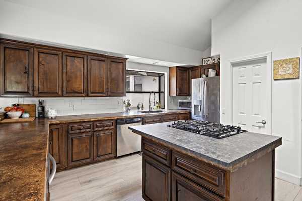 2050 Via del Torrie, Alpine, CA 91901