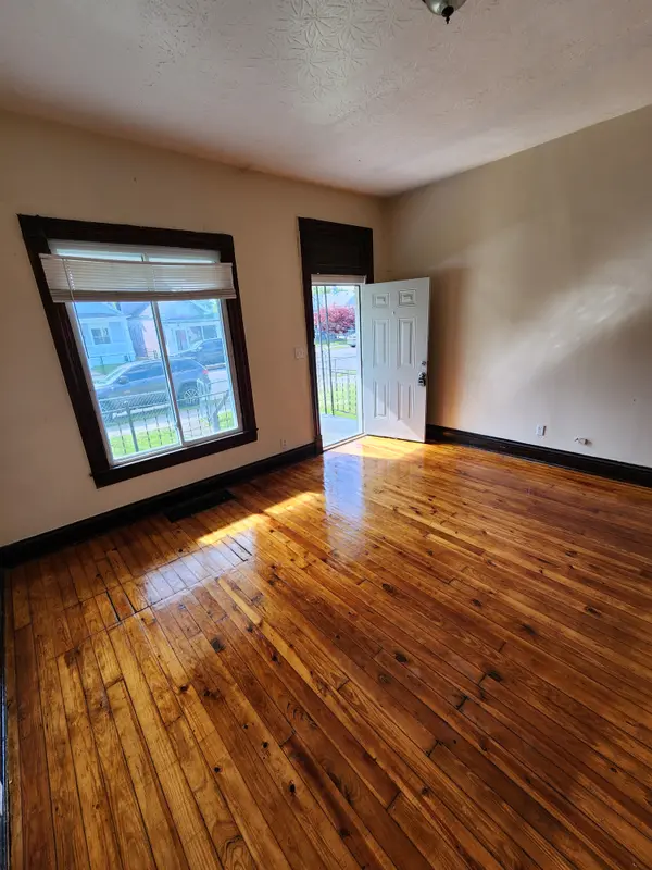 411 N 20th St, Louisville, KY 40203-1013