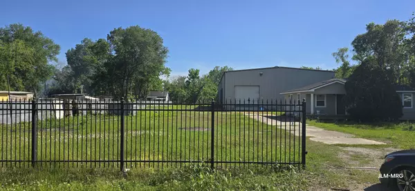 5919 Killough St, Houston, TX 77086-3914