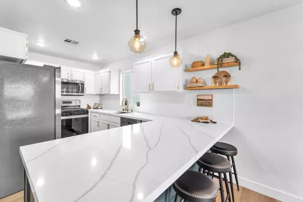 Las Vegas, NV 89142-1403,2097 Audrey Hepburn St