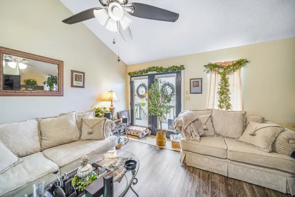 7150 Plantation Rd #422, Pensacola, FL 32504-6201