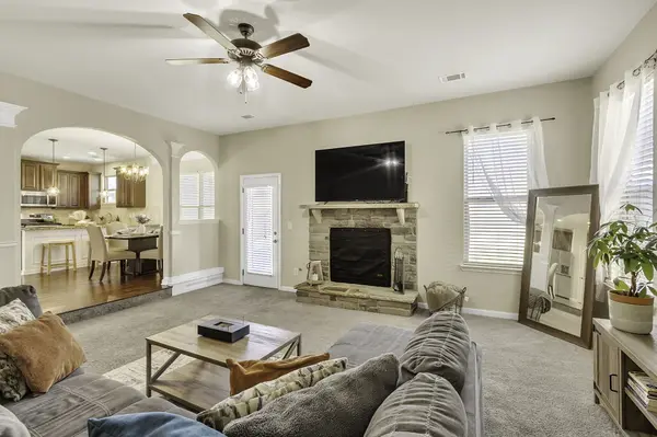 43 Dandie Dr, Simpsonville, SC 29680-7834